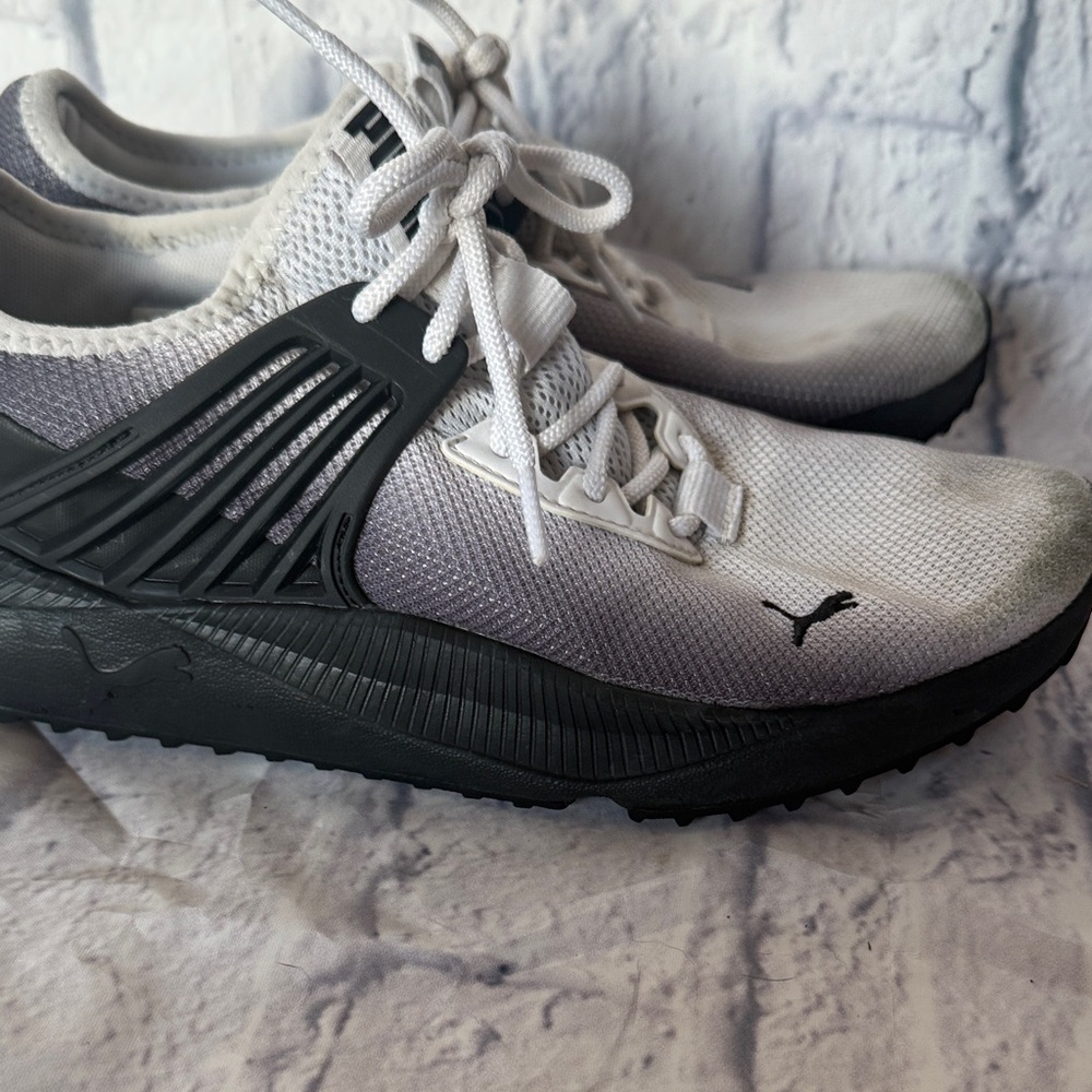 Puma Men's Gray and Black Athletic Shoes - Picture 7 of 8